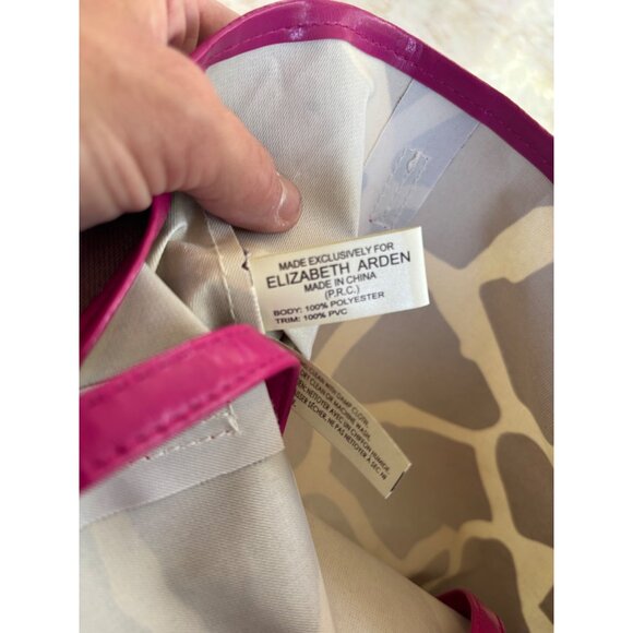 Elizabeth Arden Giraffe Print Tote Bag With Pink Handles - Picture 6 of 6